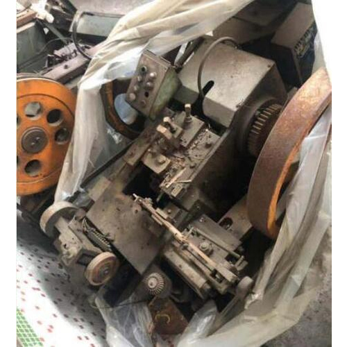 Used Taiwan HONGZU 6mm 2 Mold 2 Blow Bolt Making Machine