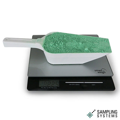 Single Use Production and Sampling Scoop