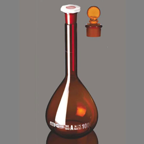 Flask Volumetric Amber Class A USP QR Coded with Penny Head Glass  Plastic Stopper Calibrated at 20