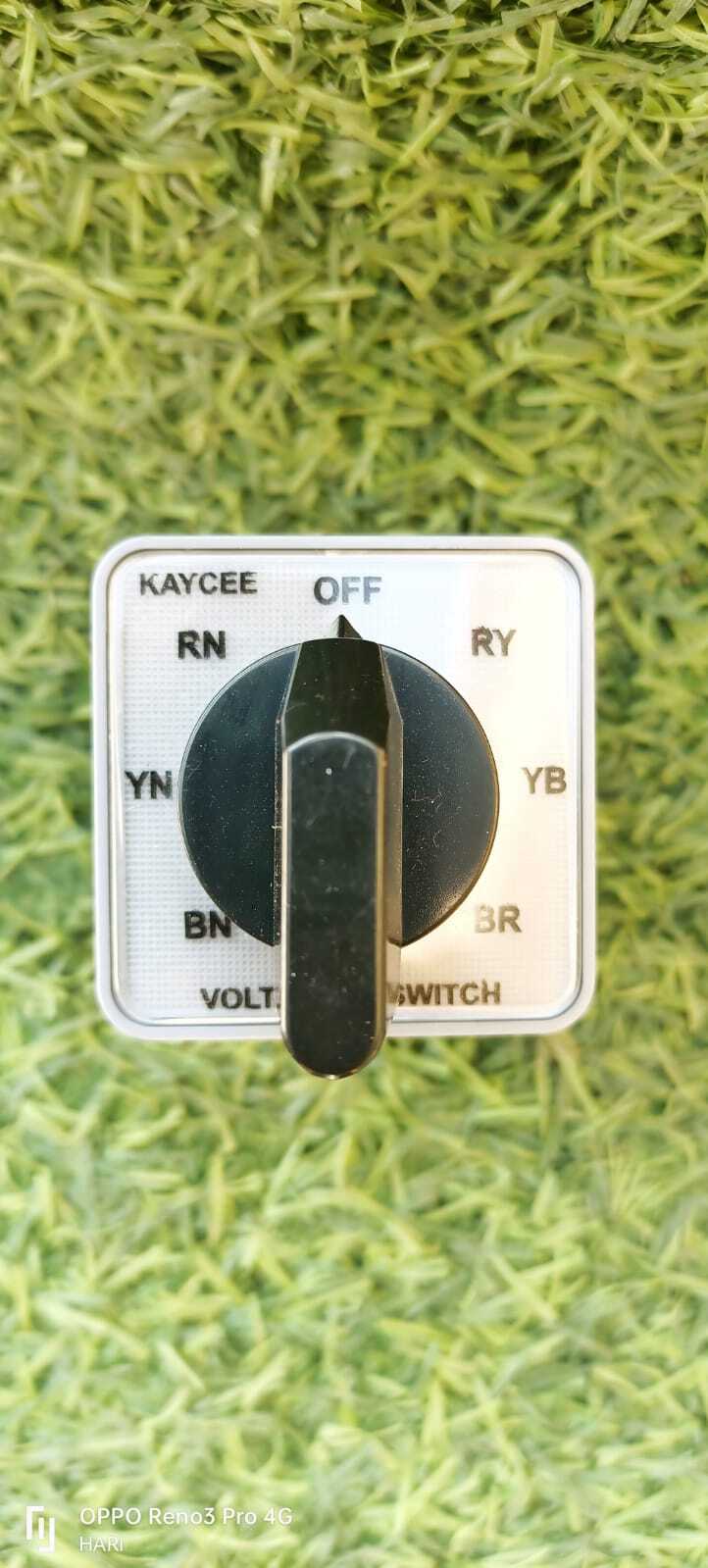 VOLTMETER SELECTOR SWITCH