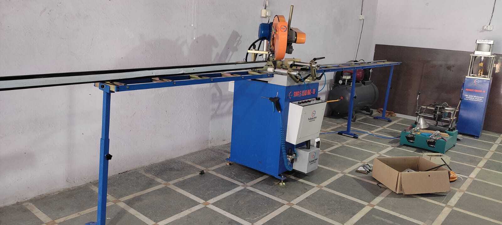 Automatic Aluminium Profile Cutting Machine