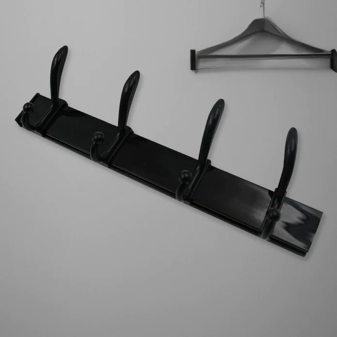 CLOTH HANGER 7570