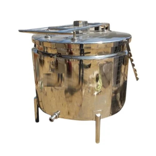 Bulk Milk Cooler (300 Ltr)