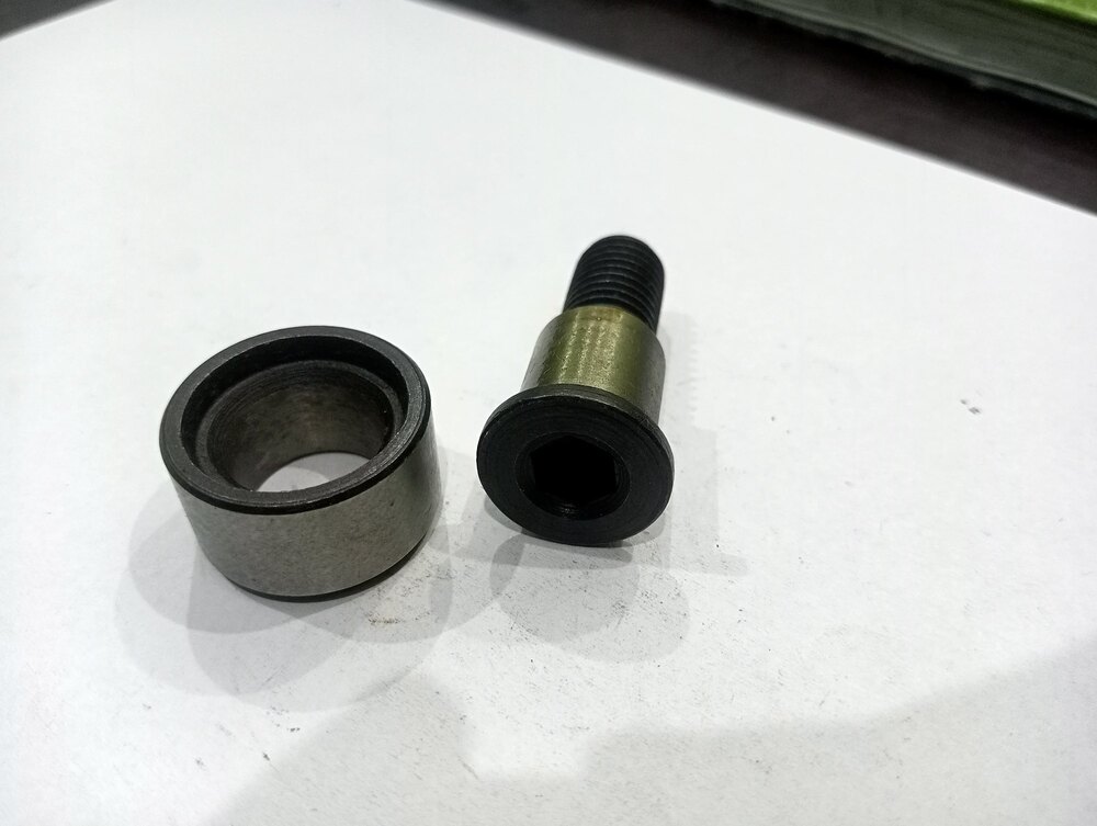 माइल्ड स्टील रोलर बोल्ट