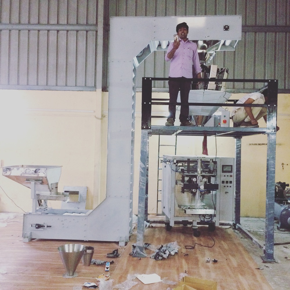 Fully Automatic Weighing Filling Pouch Packing Machine