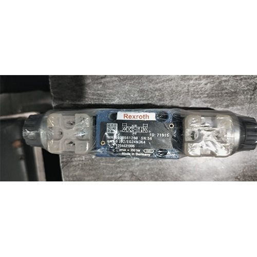 Black Rexroth 4We 6 J Hydraulic Valve