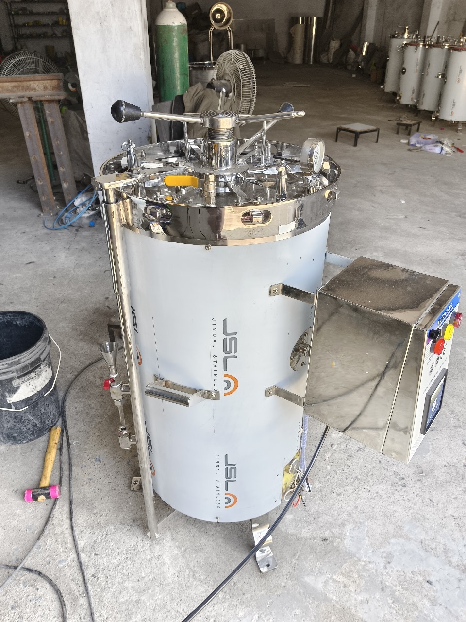 Vertical Autoclave