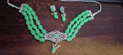 Pista Kundan Choker set