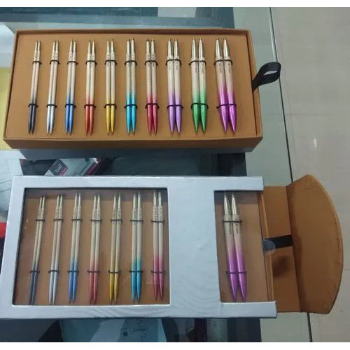 Interchangeable Knitting Needles