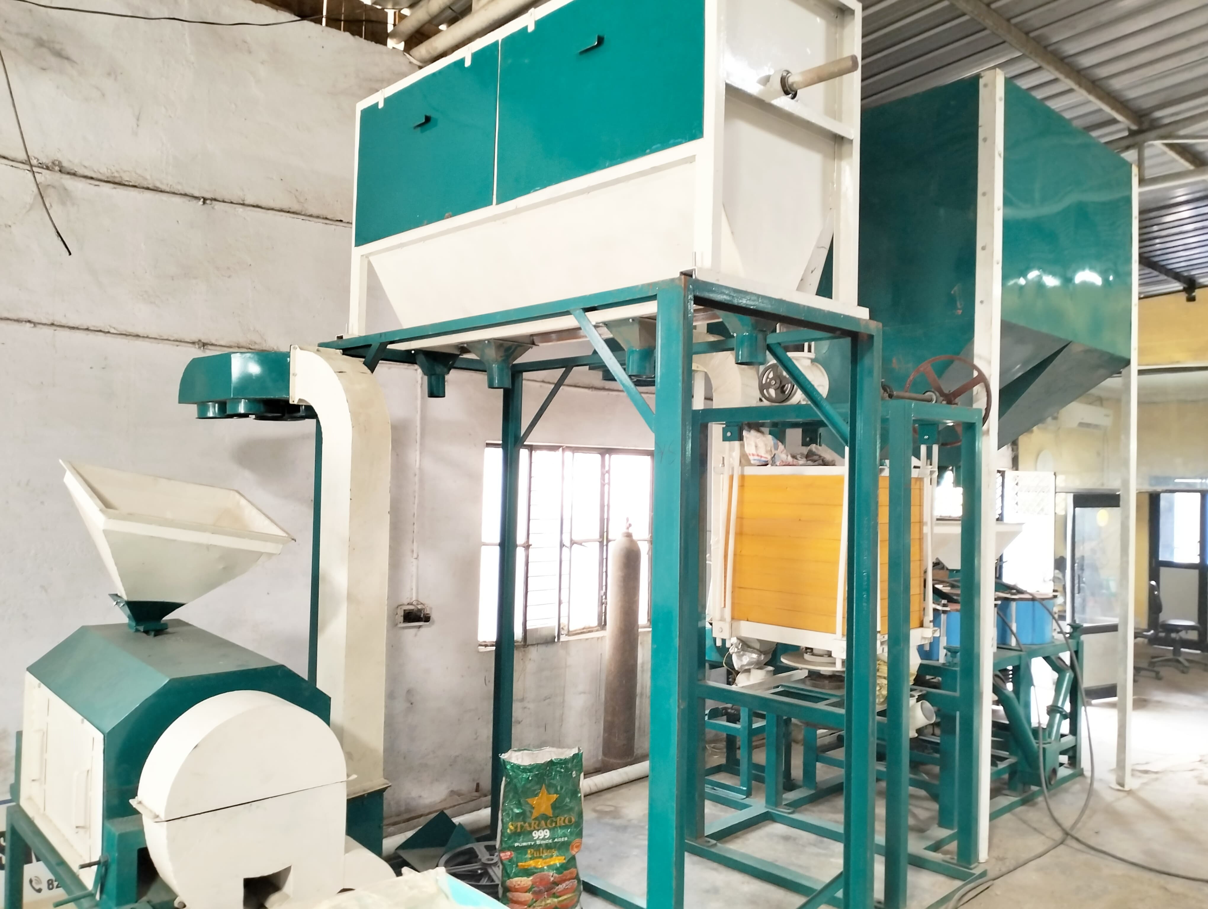 Industrial Flour mill plant 400 kg hr