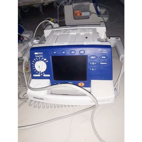 Automatic Biphasic Defibrillator