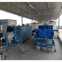 Semi-automatic Pu Batch Foaming Machine