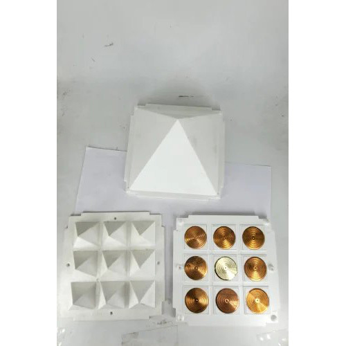 Shubh Sanket Vastu Jiten Galaxy Pyramid With Crystal 6