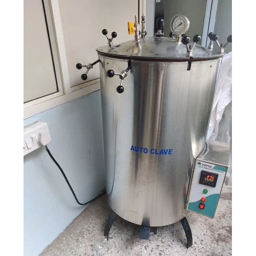 Double Walled Vertical Autoclave Capacity 50 Litre