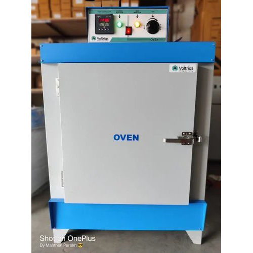 VOLTRIQS 50-250 Degree Celsius Digital Hot Air Oven For Laboratory Model NameNumber VTS-28