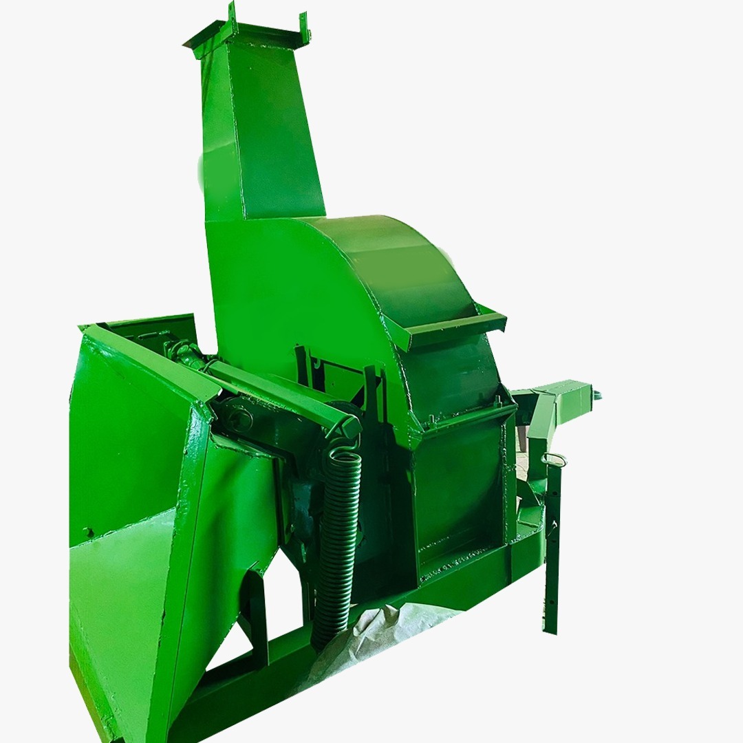Tractor Mounted Wood Chipper Machine With Chipping Size (8,10,12mm & as per setting)