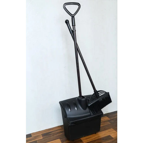 Black Lobby Dustpan With Brush Set