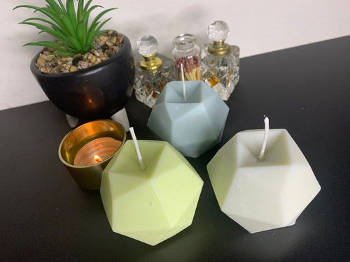 DIMOND SHAPE CANDLE