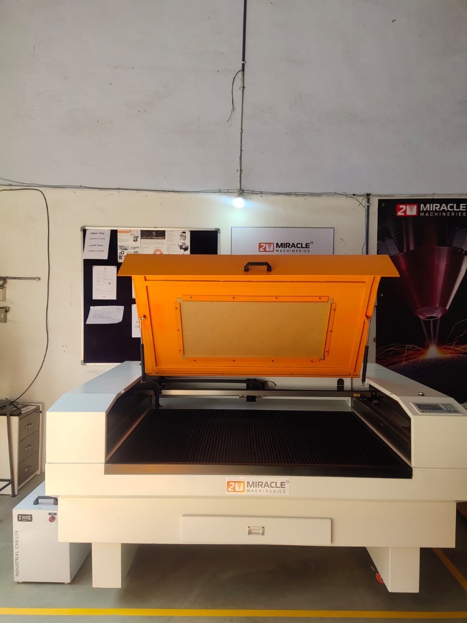 Acrylic Co2 Laser Cutting Machine
