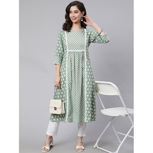 Women Green Laced woven mix match kurta