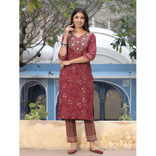 Women Maroon Printed Kurta With Pants