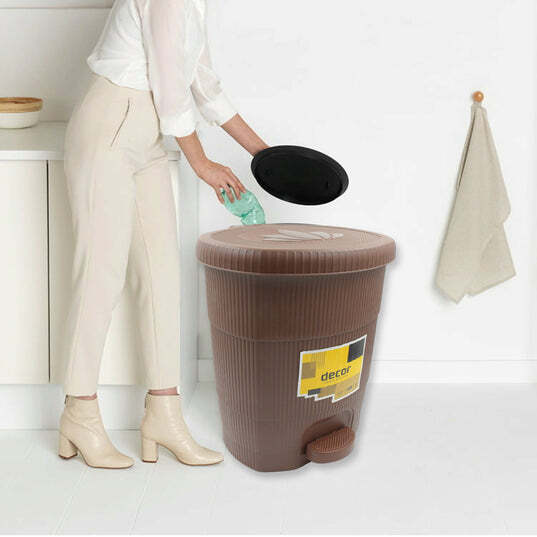 HOMEWARE DUSTBIN CLEAN MINI SMALL SIZE PLASTIC PEDAL DUSTBIN (3636)
