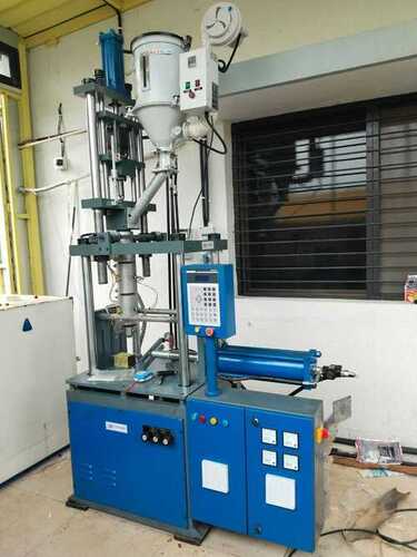 Ram Type Semi Automatic Injection Molding Machine