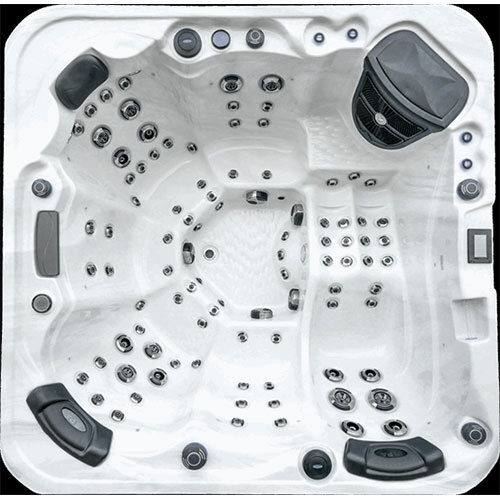 6 PERSON HOT TUBS