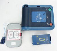 Philips Heartstart FRX with carrying case - AED