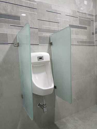 Glass Urinal Partition