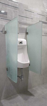 Glass Urinal Partition