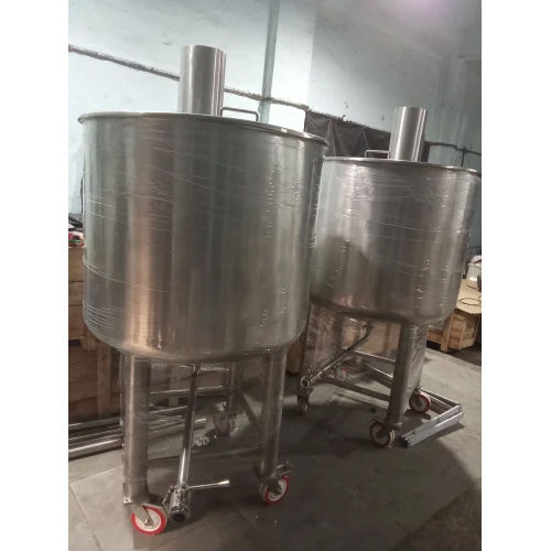 Silver Industrial Chemical Tank Mixers