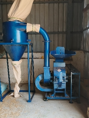 Masala Grinding Machine - Stainless Steel, 100x50x80cm, 1-3 HP, 5-10kg/hr | User-Friendly, Safety Features, Versatile Grinding Capabilities