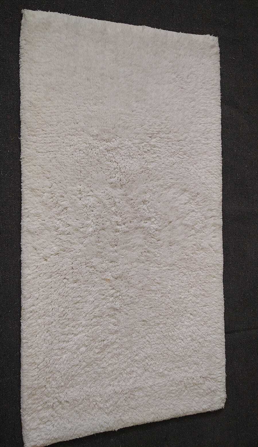 Hotel Bath Rugs 19x34 inches