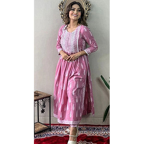 Ladies Pink Naira Cut Kurti Pants Set Lace Work On Yoke