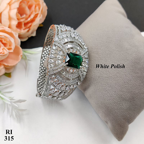 RI315 Ladies White Polish Bracelet