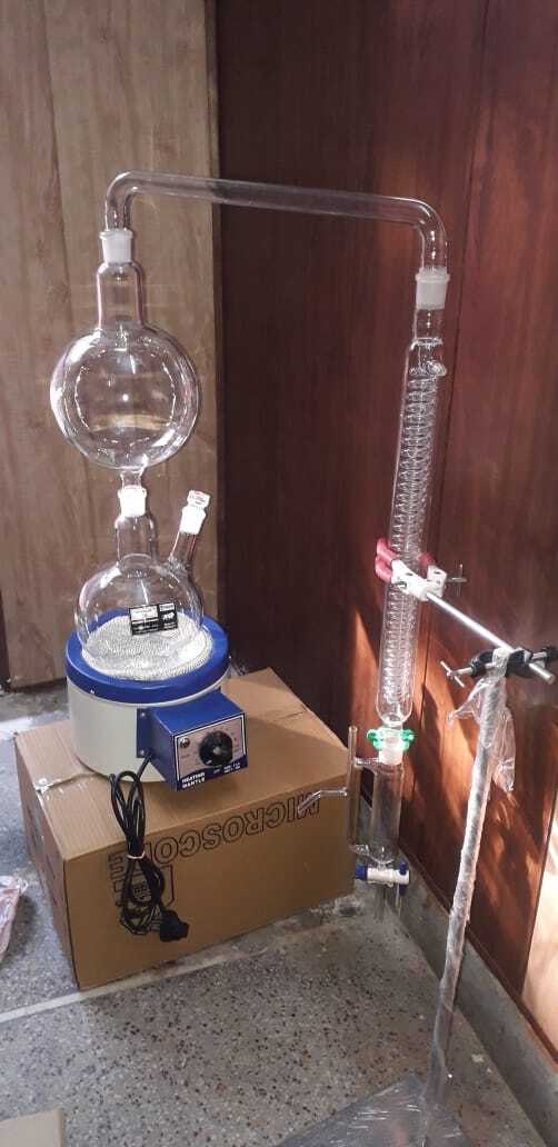 Glass distillation apparatus