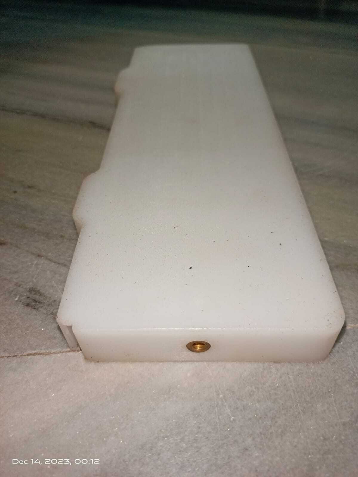 PLASTIC BUFFERS