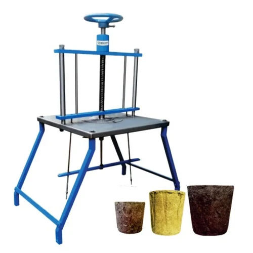 Manual Cow Dung Pot Making Machine Capacity: 2 Pcs/Min