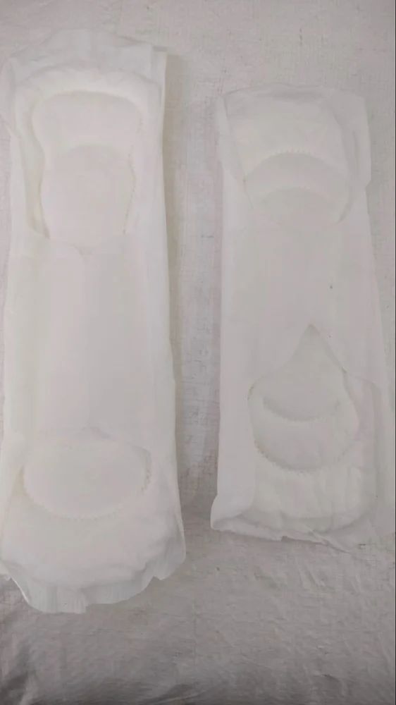 320 Mm Sanitary Pad - Age Group: Women