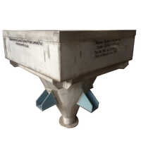 Multicolor Repour Hoppers And Industrial Liquid Vapour Separators