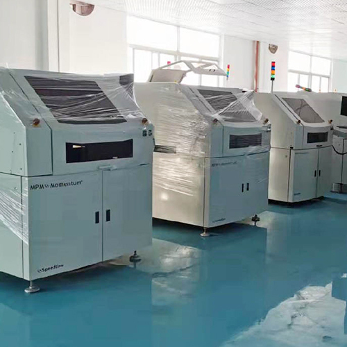 MPM MOMENTUM+ Automatic Solder Paste Stencil Printer