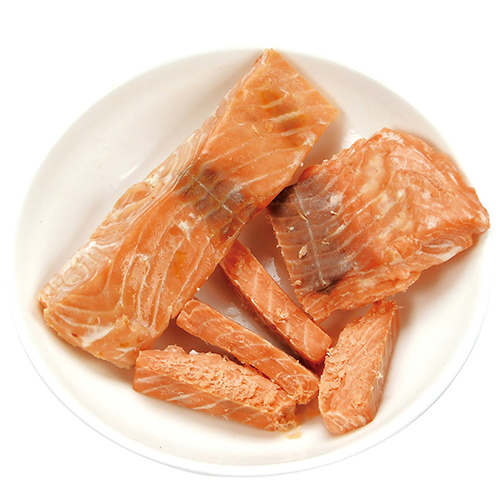 100% Natural and Healthy Retort Salmon Cut Wholesale Wellness Wet Cat Food OEM Pure Meat Cat Snacks Manufacturer