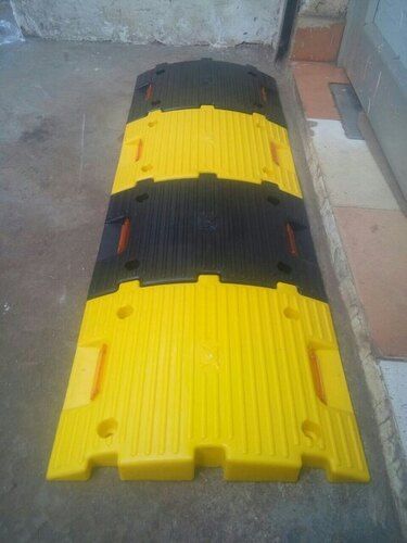 Black And Yellow Pvc Speed Breaker