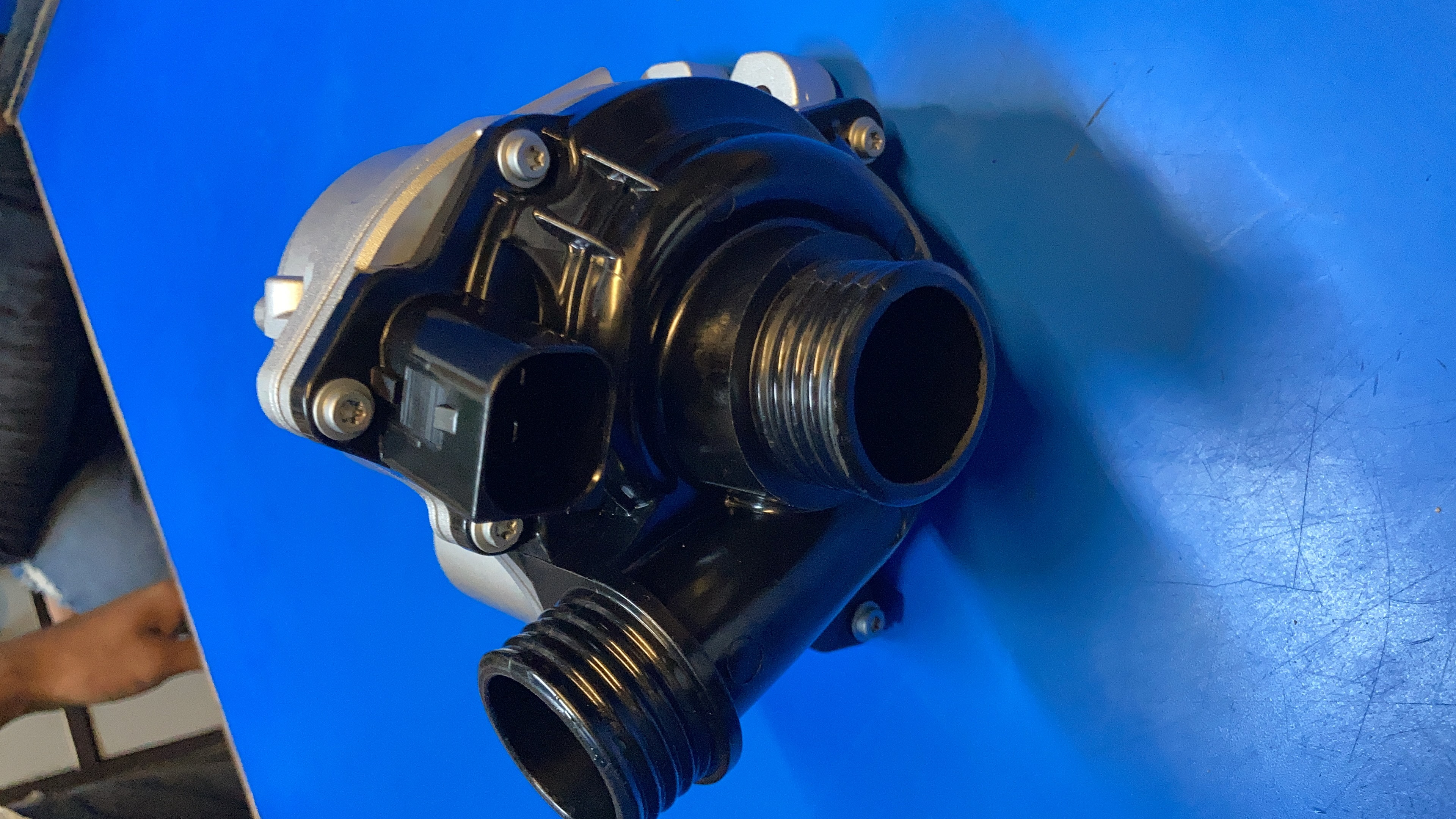 Water Pump Mercedes