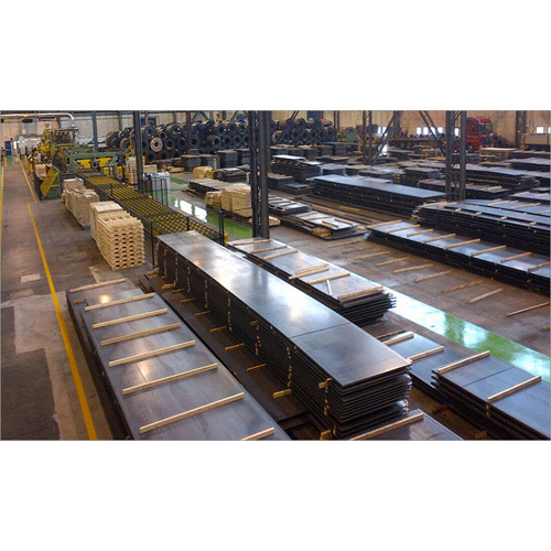12% To 14% Manganese Wear Resistant Steel Plates And Sheets - Manganese Steel, Silver Color, Polished Finish | Suitable for Construction Applications