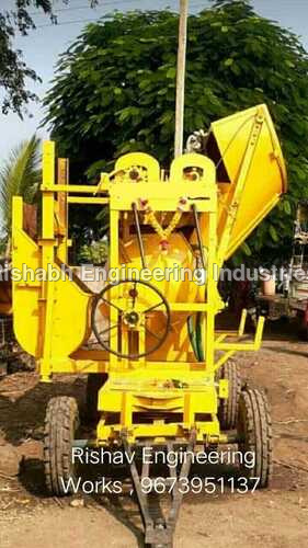 Concrete Mixer Machine With Hopper And Lift Attached And Patta