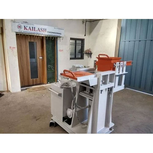 interlcoking brick making machine