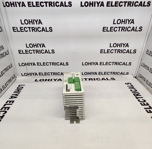 LENZE EVF8202-E-V002 SERVO DRIVE