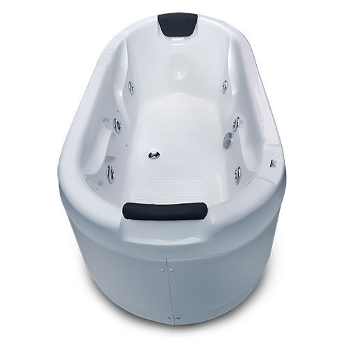 Intimate 6 ft x 3 ft Jacuzzi Bathtub